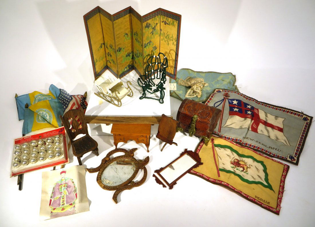 ASSORTED LOT OF MINIATURE "DOLL HOUSE " ITEMS (1 of 1)