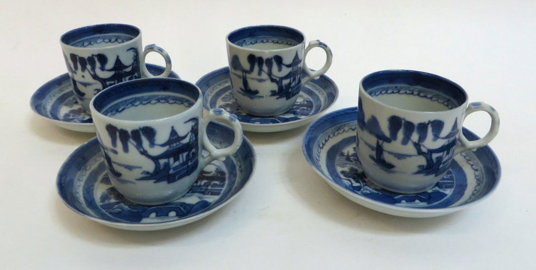 SET OF FOUR CANTON CUPS AND SAUCERS (1 of 6)