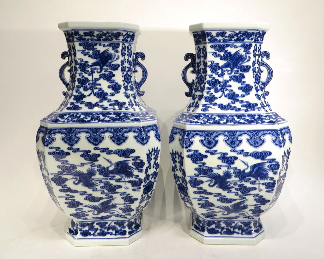 PAIR OF CHINESE QIAN LONG MARKED SUN VASES (1 of 8)