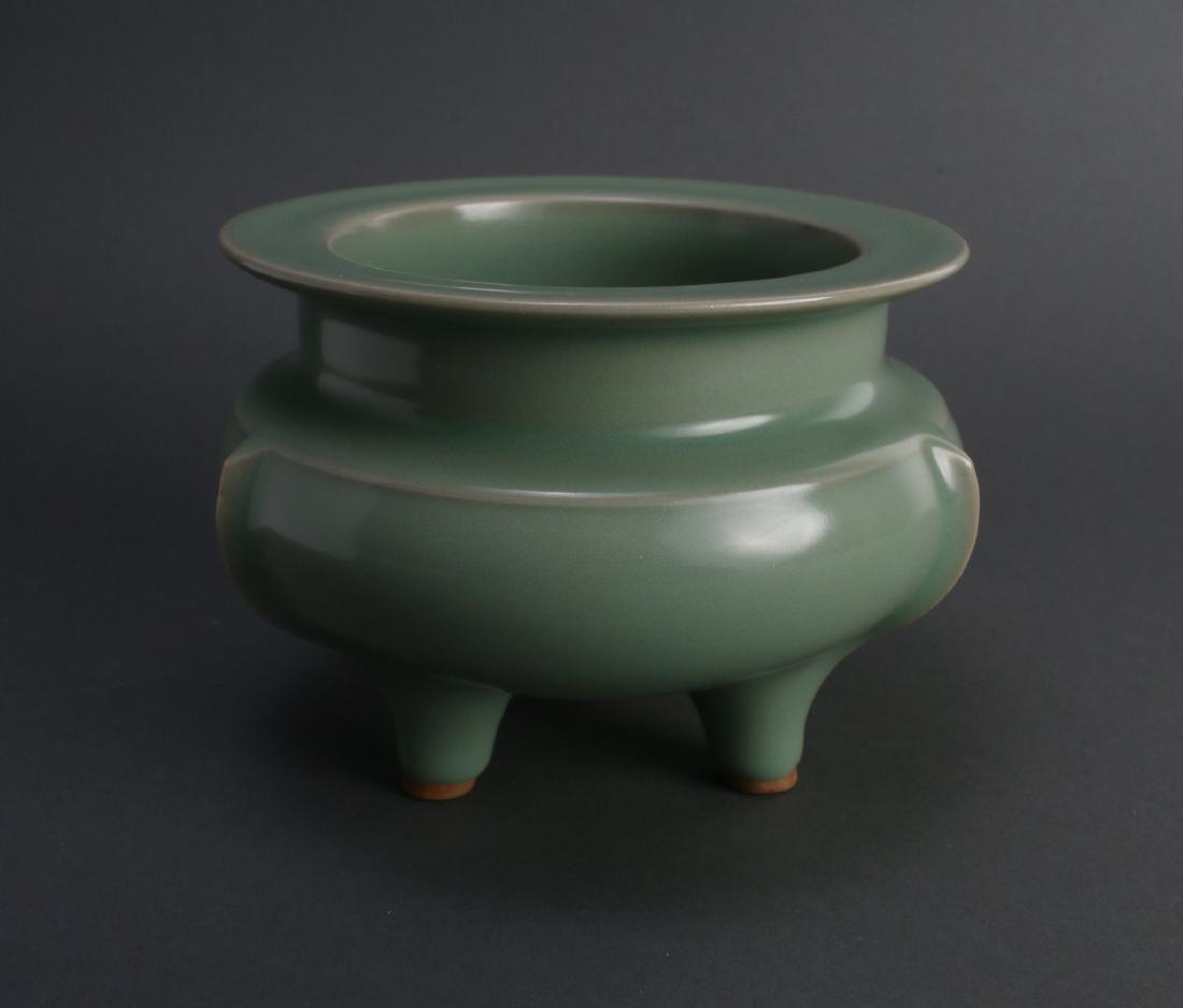 CELADON GLAZED CENSER (1 of 6)