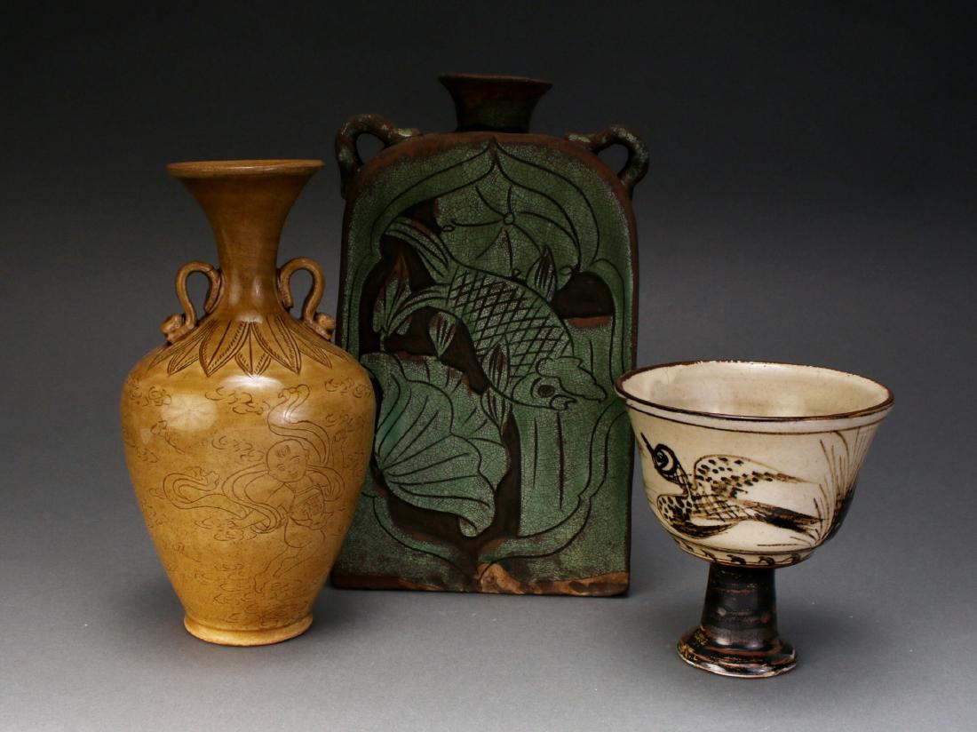 THREE PIECES PORCELAIN (1 of 6)