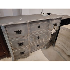 Halifax Bungalow Commode
