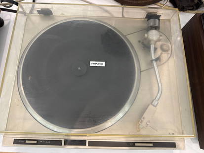 Pioneer PL 300 turn table: Powers up plate rotates responds to correct speed Please Note: This item cannot be shipped by us. You will need to arrange your own shipping or collect it in person.