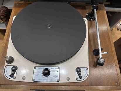 A Garrard 301 turntable: Decca ii tonearm . Clean condition Please Note: This item cannot be shipped by us. You will need to arrange your own shipping or collect it in person.