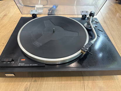 Sansui SR-222 MK5 Turntable: Powers on and disc plate rotates Please Note: This item cannot be shipped by us. You will need to arrange your own shipping or collect it in person.