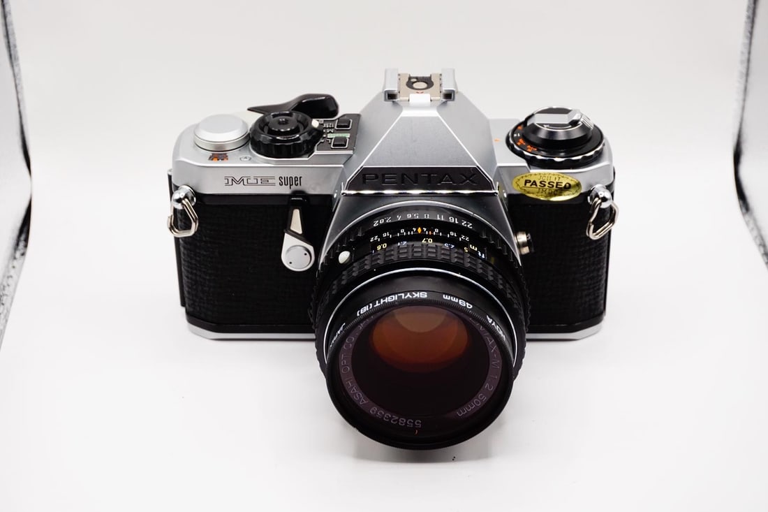 A Pentax me super 50mm f2 lens 35mm SLR camera (1 of 11)