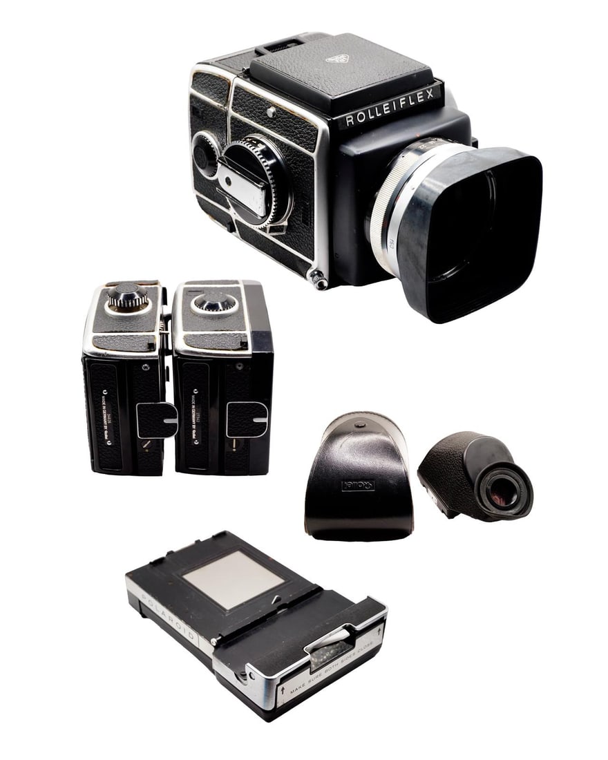 Rolleiflex SL66 / Carl Zeiss Planar 80mm f/2.8 / 2 Film Backs / Polaroid Back / Prism Finder - Fully (1 of 18)