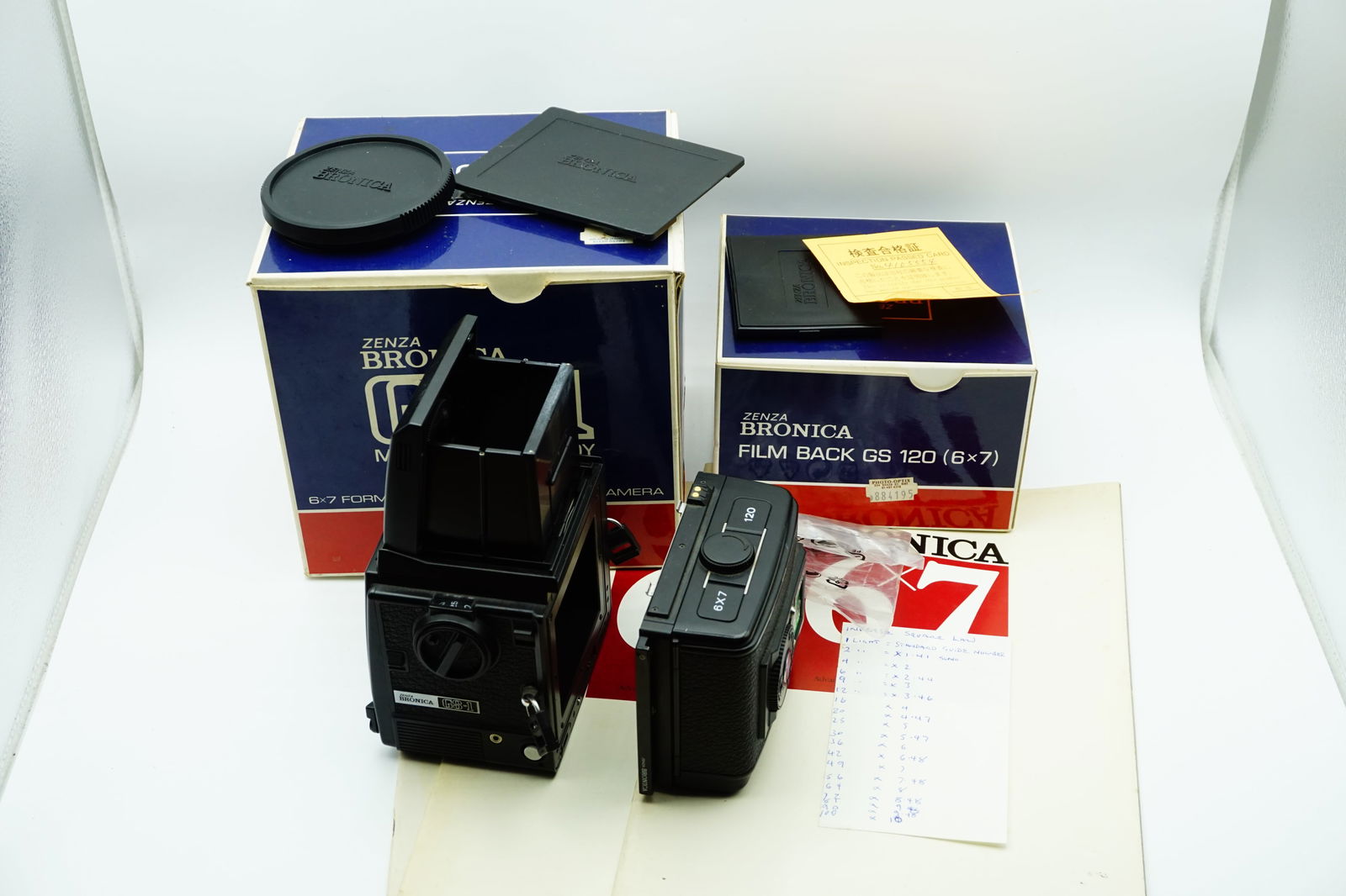 Zenza Bronica GS-1 Body Only / Medium Format Film 6x7 SLR Camera / FULLY SURVICED s.no 3114231: Zenza Bronica GS-1 is a professional medium-format single-lens-reflex (SLR) film camera that uses 120/220 roll film to produce large 6×7 cm negatives (approx. 10 exposures on 120 film). It’s a modu