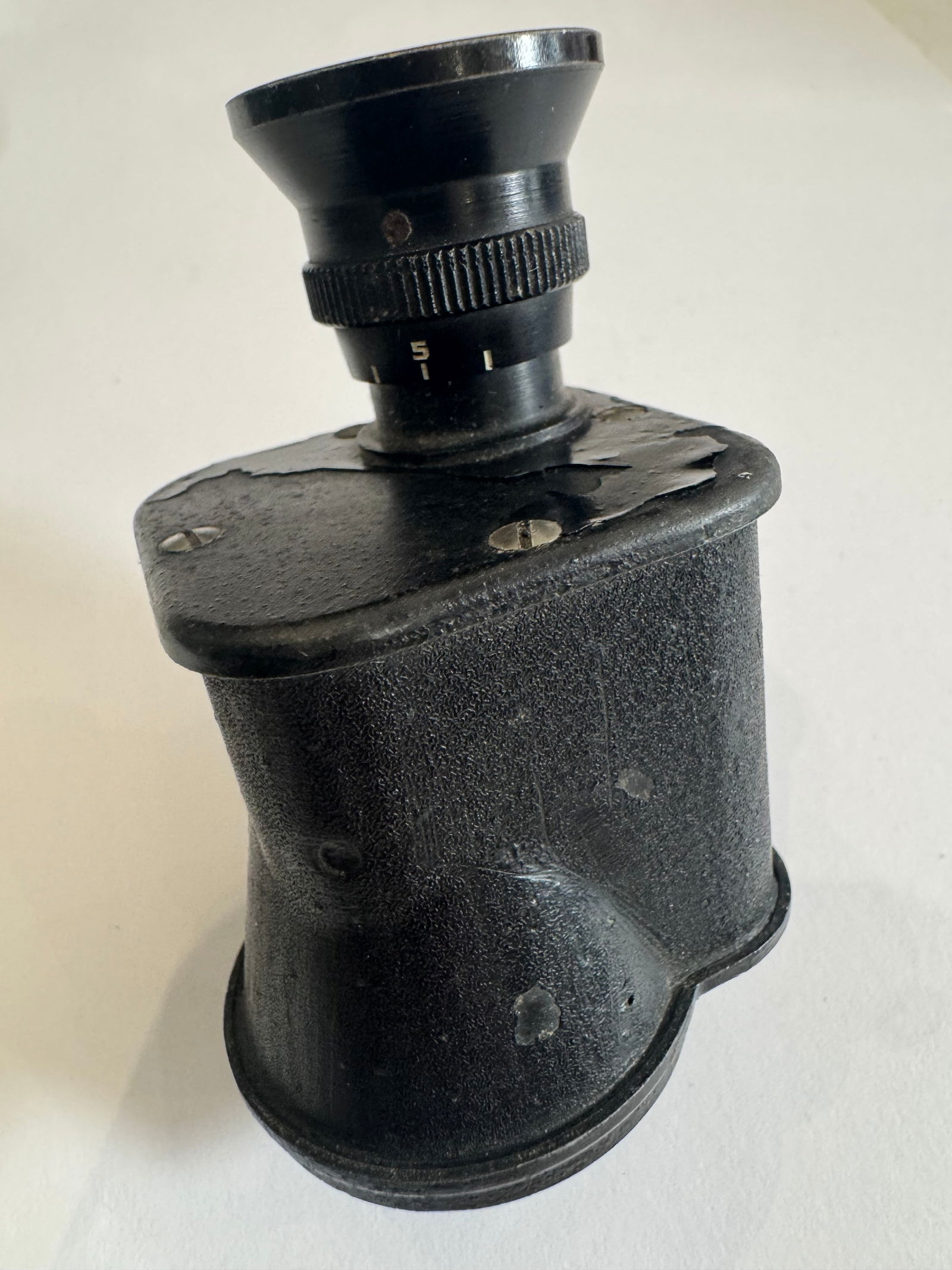 WW2 OFFICERS monocular.. BINOCULARS (1 of 10)