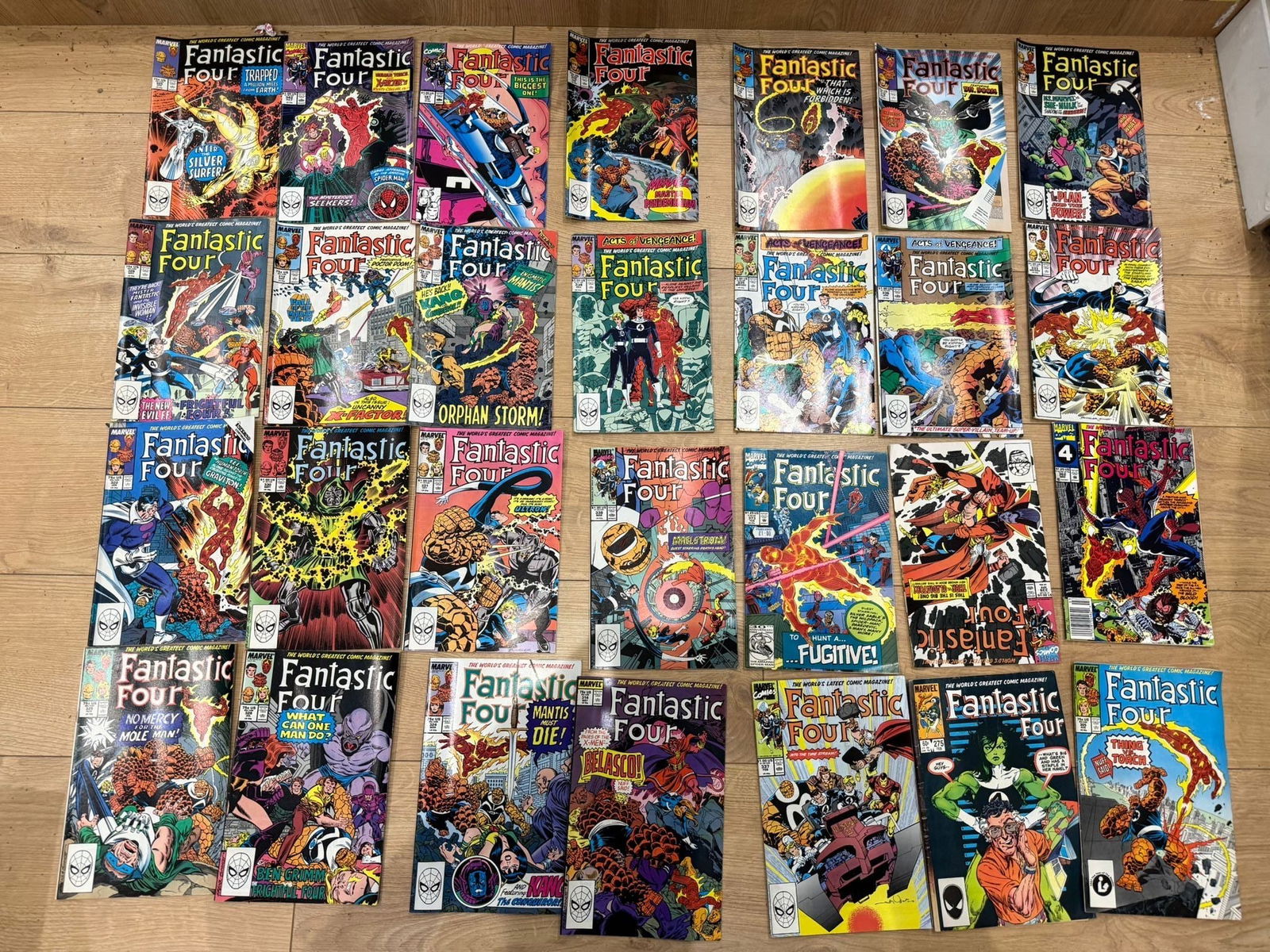 24 X Fantastic Four – Comic Book Collection (Marvel): A large collection of Marvel Fantastic Four comic book issues, primarily from the 1980s–early 1990s, featuring classic storylines, iconic villains, and vibrant cover art from one of Marvel’s