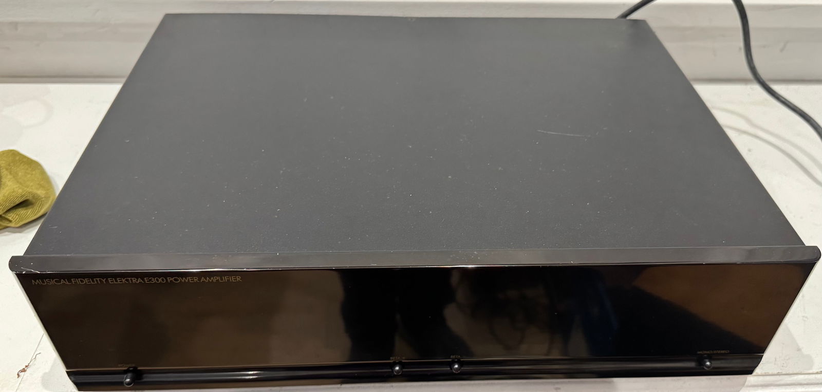 MUSICAL FIDELITY ELEKTRA E300 POWER AMPLIFIER (1 of 3)