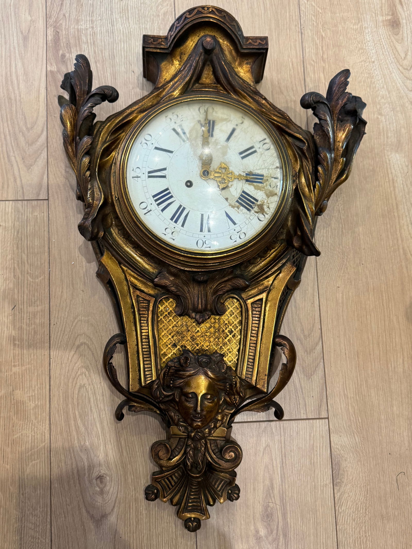 Louis XVI style gilt-bronze cartel clock (1 of 20)
