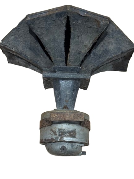 Western Electric Westrex 2090 A 10 cell Cellular Horn Drivers Audio Equipment, hi fi: Made by Western Electrics 2090 Horn and driver unit Will need good clean up