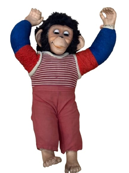 3x Chad Valley vintage monkey dolls: A delightful set of three vintage Chad Valley monkey dolls, classic examples of mid-20th-century British toy design. These characterful monkeys are instantly recognisable, with expressive moulded