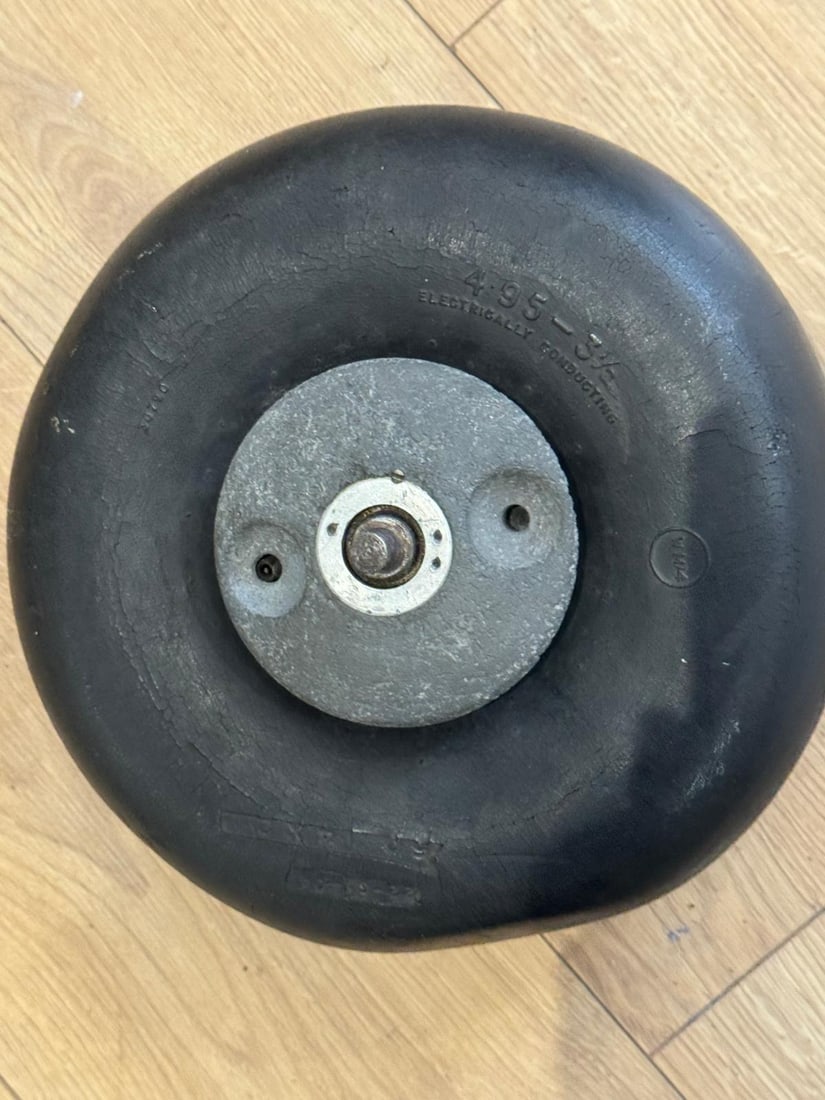 WWII Spitfire Aircraft Pneumatic Wheel & Tyre Hurricane (1 of 8)