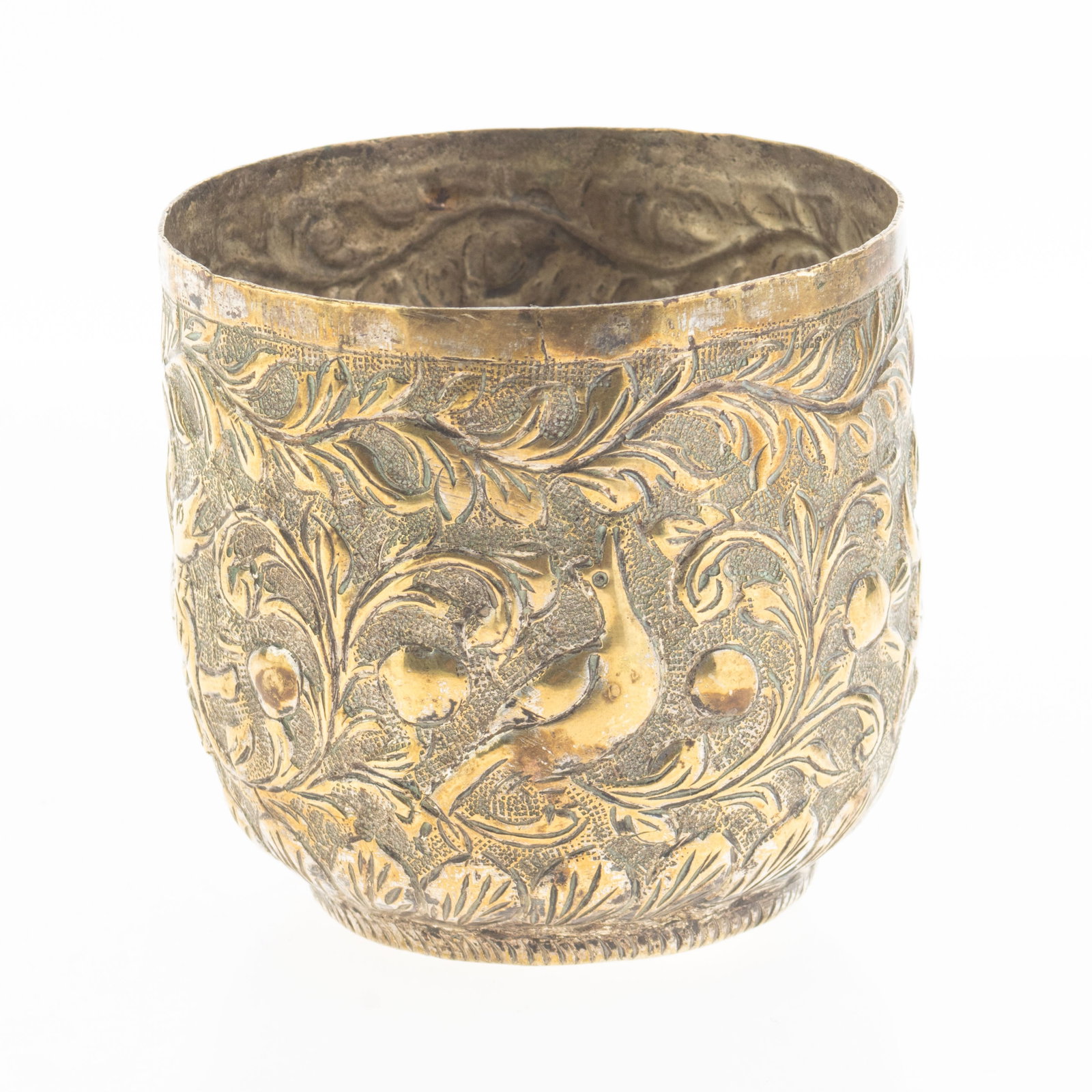 Antique Burmese Repousse Foliate Scroll White Metal Bowl 19Th Century: Height: 7.5 cm, Width: 8.0 cm. It is the responsibility of the Buyer to carefully examine each lot and form their own judgment regarding its condition, description, provenance, and authenticity prior 