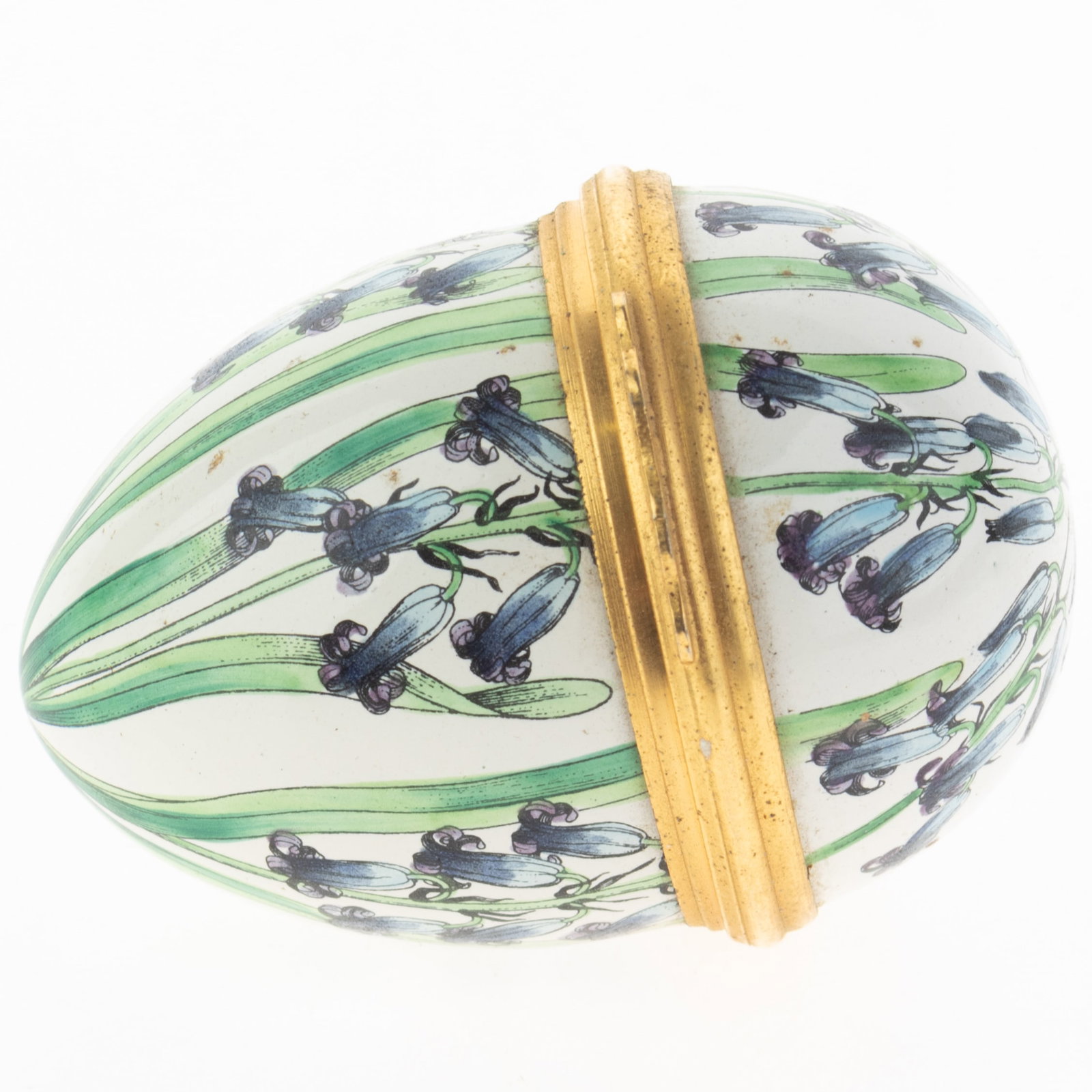 English Enamel Botanical Bluebell Flower Themed Egg Pillbox: Height: 6.0 cm, Width: 4.5 cm. It is the responsibility of the Buyer to carefully examine each lot and form their own judgment regarding its condition, description, provenance, and authenticity prior 