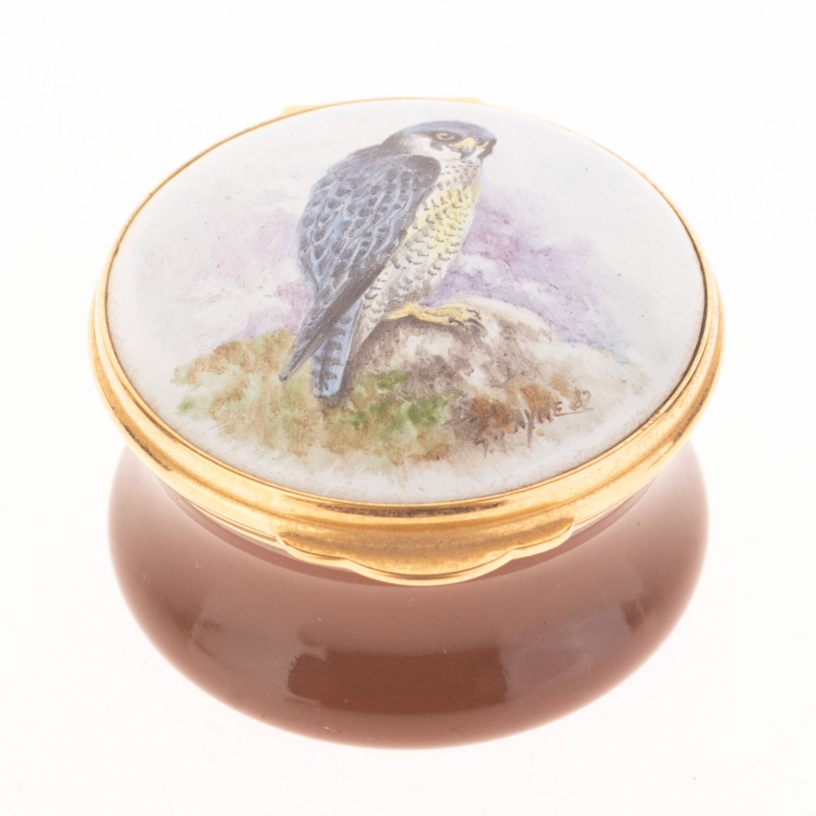 Graham Payne Studios Worcester Hand Painted & Enamelled Peregrine Falcon Signed Pill Box: Height: 2.5 cm, Width: 5.0 cm. It is the responsibility of the Buyer to carefully examine each lot and form their own judgment regarding its condition, description, provenance, and authenticity prior