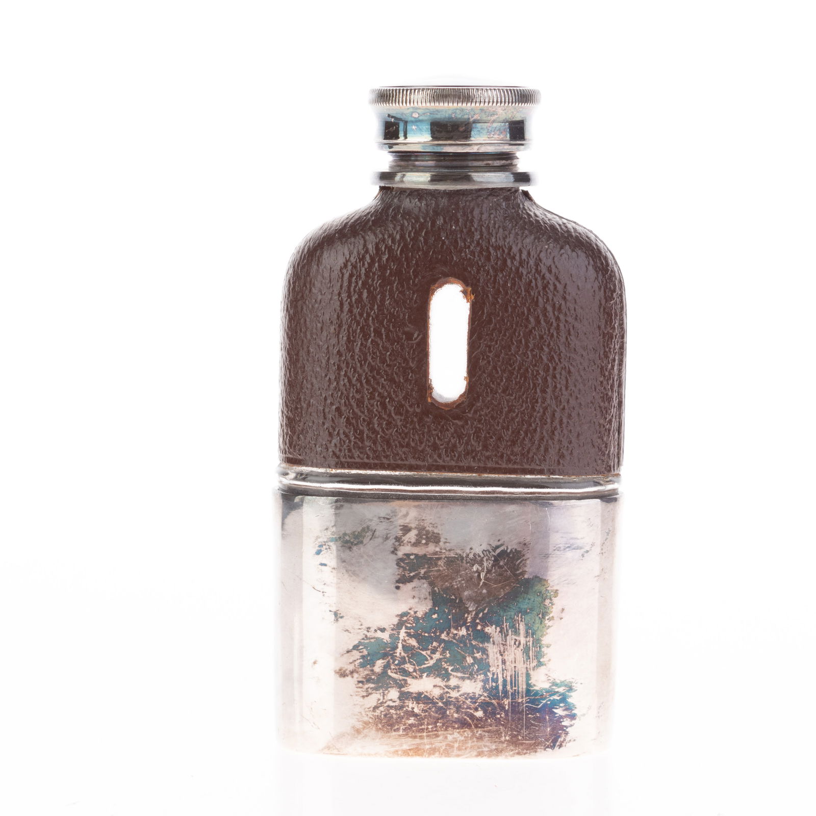 Antique Edwardian James Dixon & Sons Sheffield Silver Plated & Leather Hip Flask: (Height: 9.5 cm, Width: 6.0 cm) It is the responsibility of the Buyer to carefully examine each lot and form their own judgment regarding its condition, description, provenance, and authenticity prior