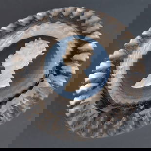 Wedgwood Vintage Crystal Glass Paperweight Featuring A Blue Jasper Cameo Of Queen Elizabeth Ii: (Height: 6.0 cm, Width: 7.0 cm) It is the responsibility of the Buyer to carefully examine each lot and form their own judgment regarding its condition, description, provenance, and authenticity prior