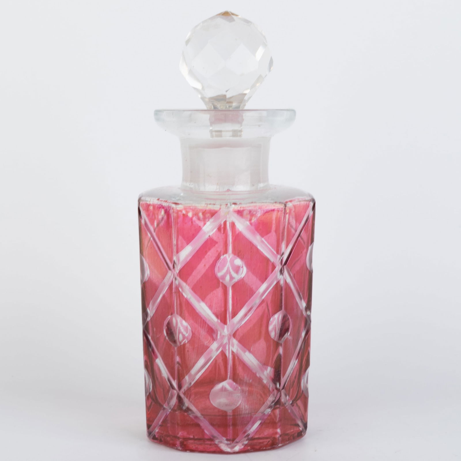 Antique Cranberry Stained Glass Perfume Scent Bottle: (Height: 13.5 cm, Width: 5.5 cm) It is the responsibility of the Buyer to carefully examine each lot and form their own judgment regarding its condition, description, provenance, and authenticity prio