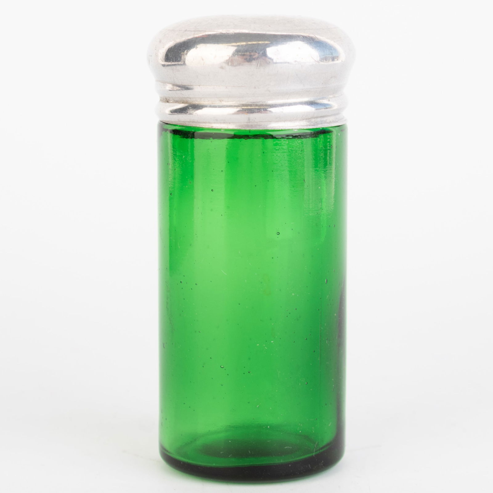 Antique Victorian Emerald Glass Scent Perfume Bottle 19Th Century: (Height: 7.5 cm, Width: 3.5 cm) It is the responsibility of the Buyer to carefully examine each lot and form their own judgment regarding its condition, description, provenance, and authenticity prior