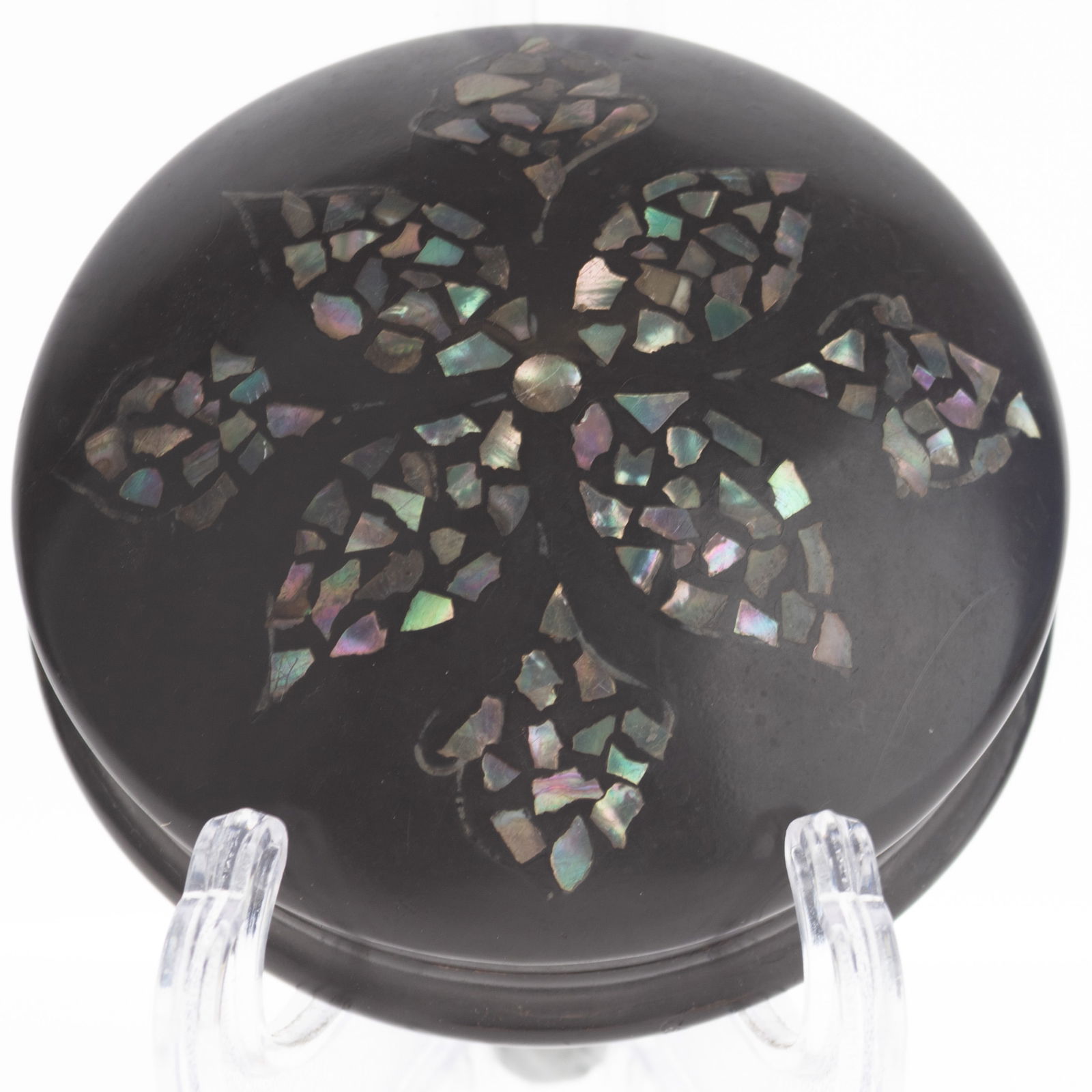 Antique Mother Of Pearl Inlaid Papier Mache Box Mid 19Th Century: It is the responsibility of the Buyer to carefully examine each lot and form their own judgment regarding its condition, description, provenance, and authenticity prior to making a purchase. We welcom