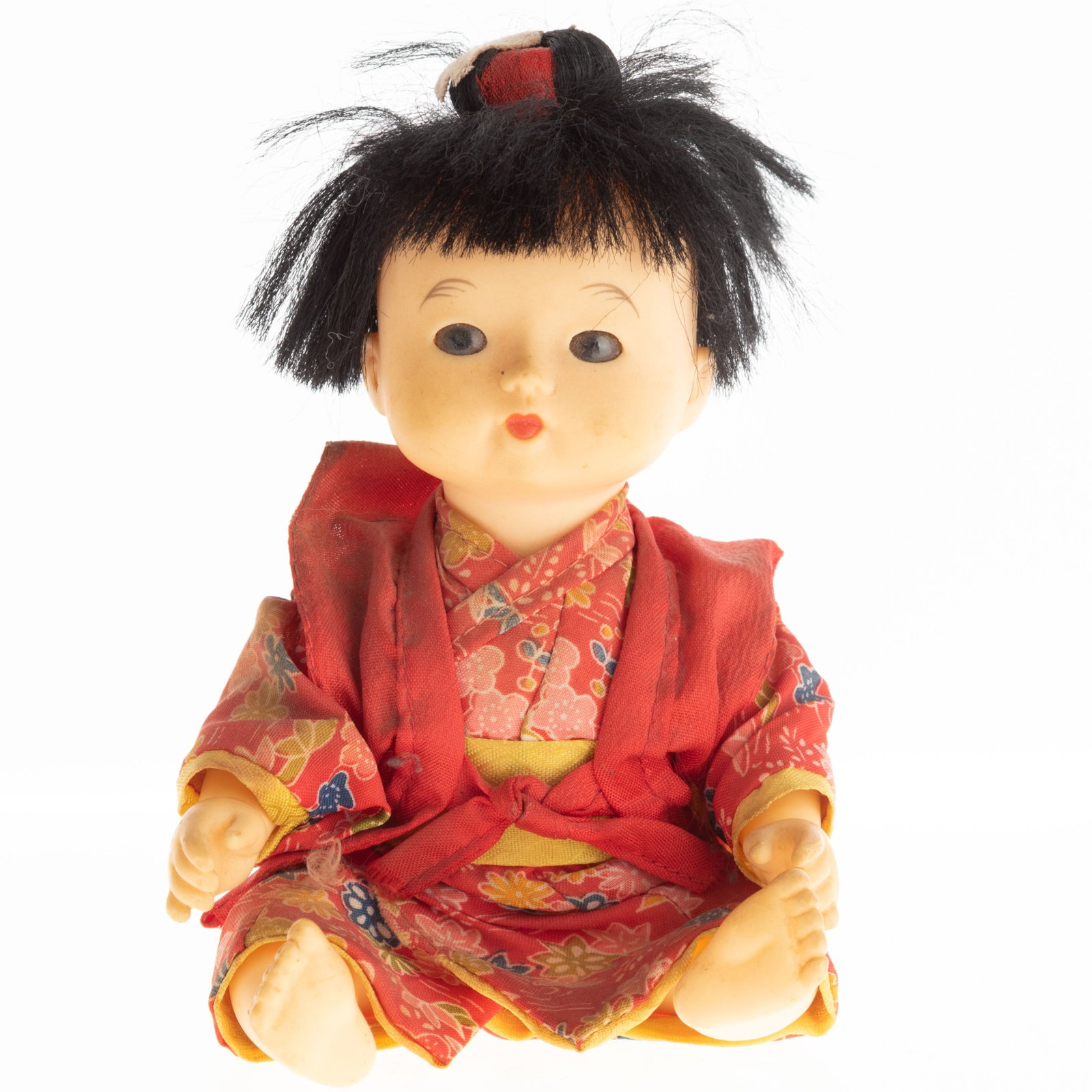 Vintage Japanese Ichimatsu Doll In Kimono: It is the responsibility of the Buyer to carefully examine each lot and form their own judgment regarding its condition, description, provenance, and authenticity prior to making a purchase. We welcom
