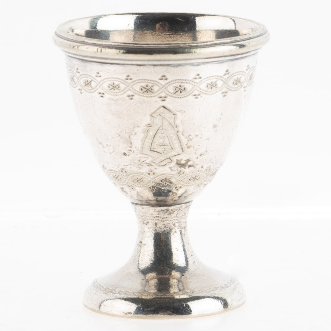 Antique Victorian Silver Plated Egg Cup 19Th Century: It is the responsibility of the Buyer to carefully examine each lot and form their own judgment regarding its condition, description, provenance, and authenticity prior to making a purchase. We welcom