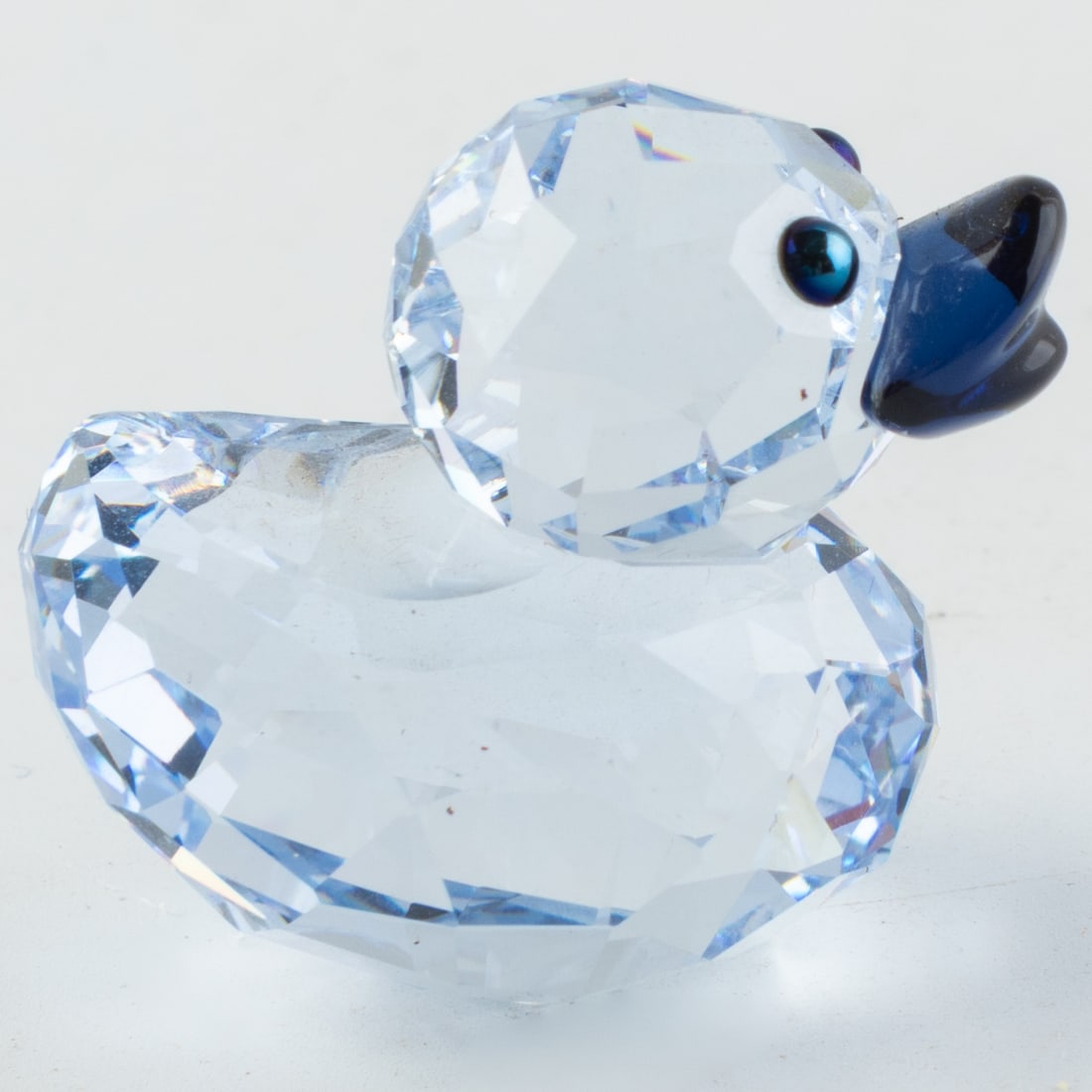 Swarovski Crystal Blue Happy Duck Figurine: It is the responsibility of the Buyer to carefully examine each lot and form their own judgment regarding its condition, description, provenance, and authenticity prior to making a purchase. We welcom