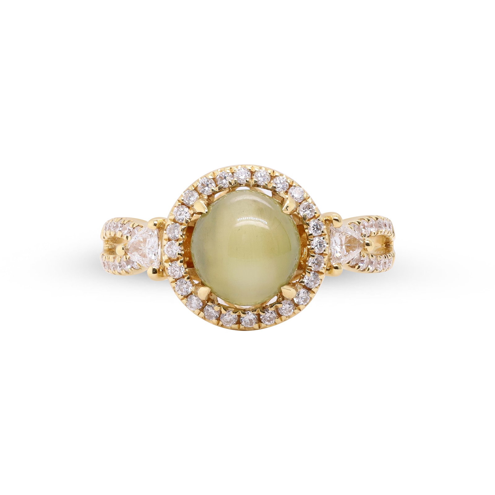 A Glimpse into the Enchantment of Love, 18K Yellow Gold Cat?s Eye Ring: There exists an undeniable charm in a gaze that penetrates the depths of your soul?much like the mesmerizing glow of this 2.35-carat Cat?s Eye, radiating from within as if it were a softly spoken secr