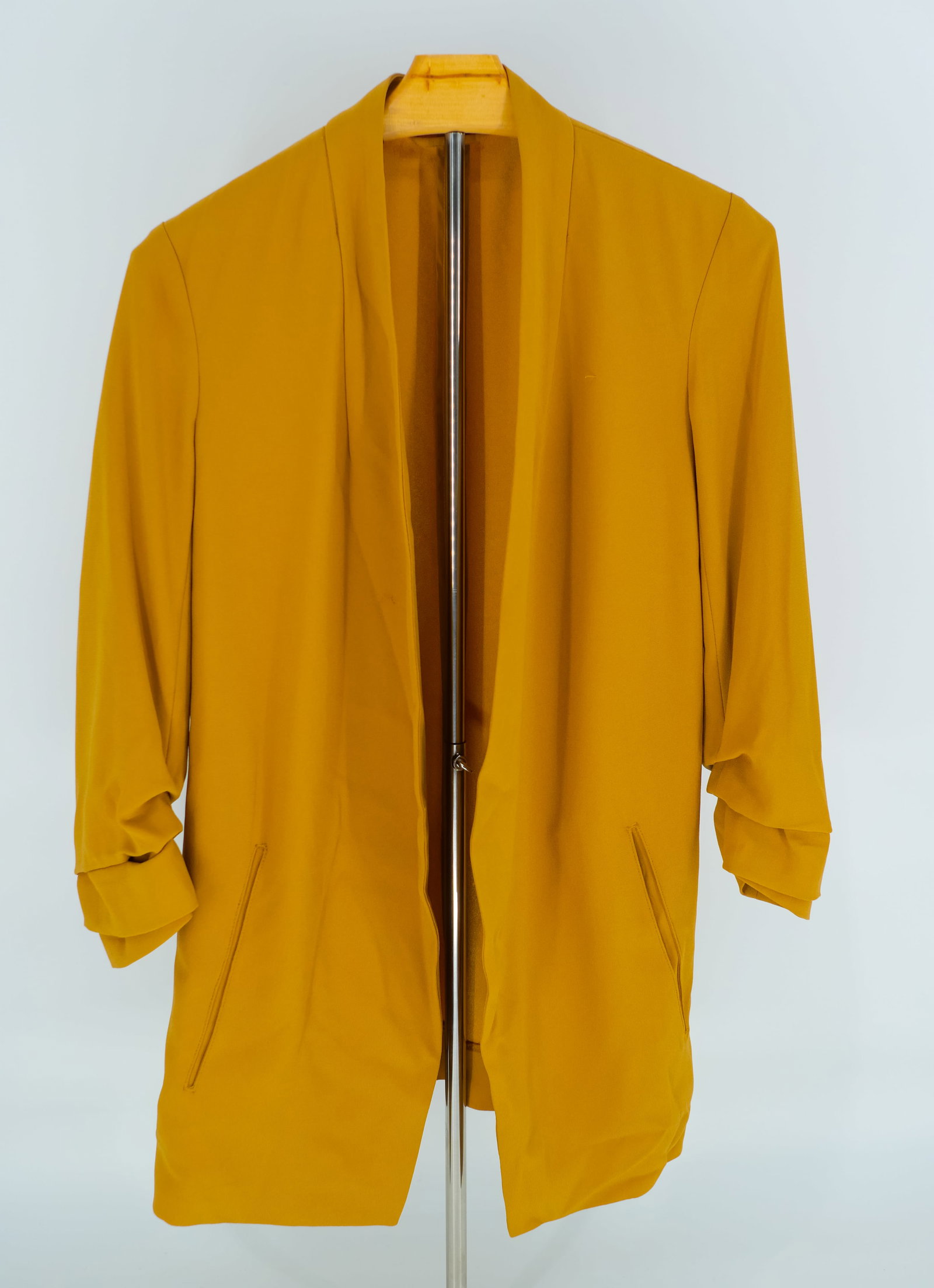 Aritzia Babaton Mustard Yellow Draped Blazer Jacket - Size 2, Effortless Chic: Bold in color, refined in silhouette - this Babaton (by Aritzia) mustard yellow blazer is the perfect layering piece for transitional seasons and elevated casualwear. Designed in a lightweight, open-f