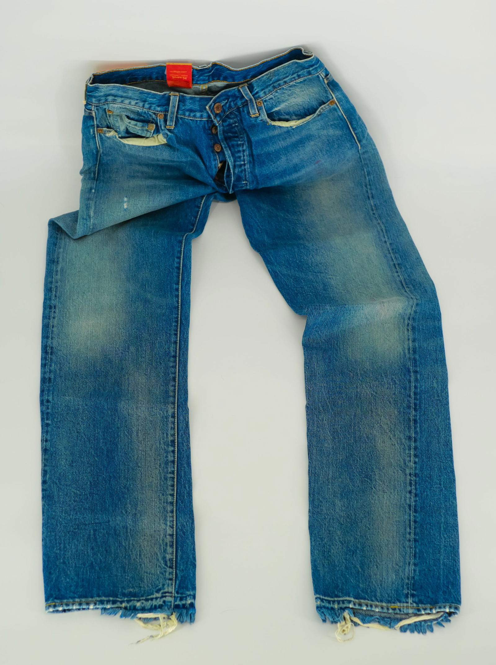 LEVI’S® Vintage Clothing 501XX Selvedge Denim Jeans – Size 32x34 – Unwashed Cone Mills, Made (1 of 4)