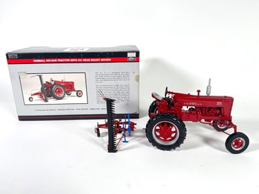 IH McCormick Farmall 400 Gas with #31 Mower Tractor by SpecCast with box