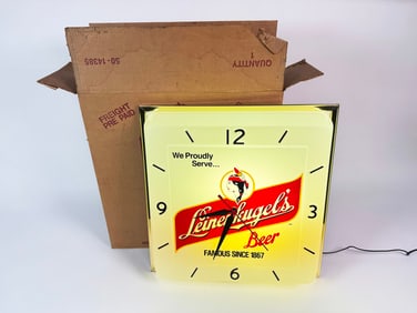 NOS vintage Leinenkugel's Beer light-up tavern clock.
