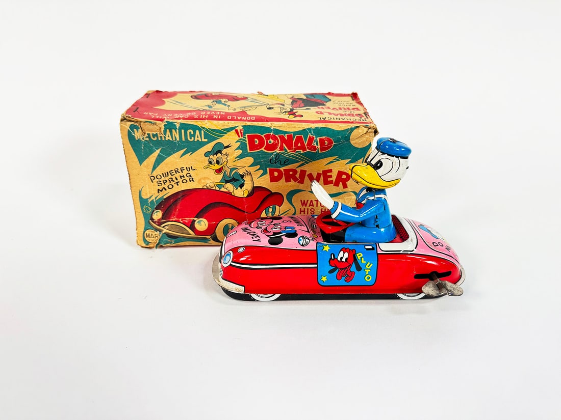 Antique circa 1940s Donald Duck Linemar tin wind-up Disney Products toy car. (1 of 2)