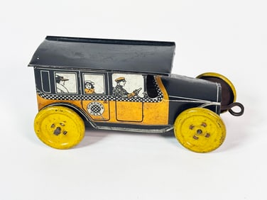 Rare 1920s Mohawk Toys tin litho wind-up Checker Cab.