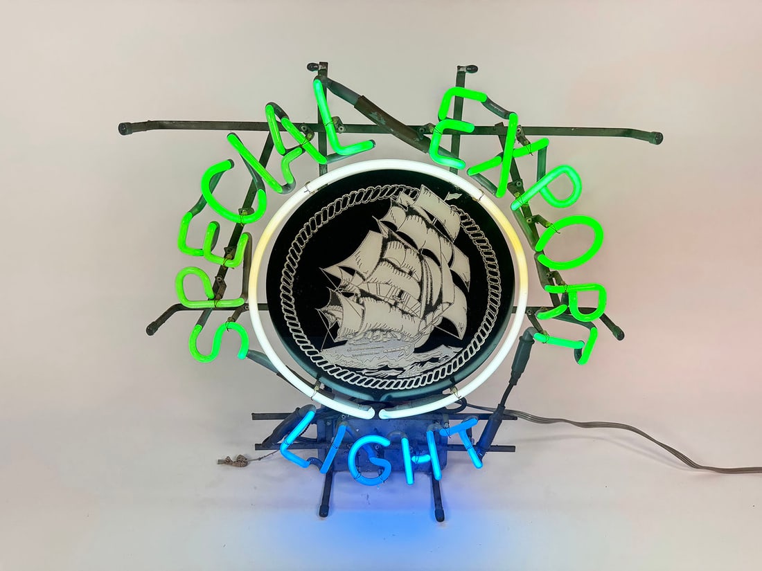 Vintage late 1970s Special Export Light neon tavern sign.: Vintage late 1970s Special Export Light neon tavern sign. Lights well with sailing schooner logo. Condition: 8.5+. Size: 22"x22"x7".