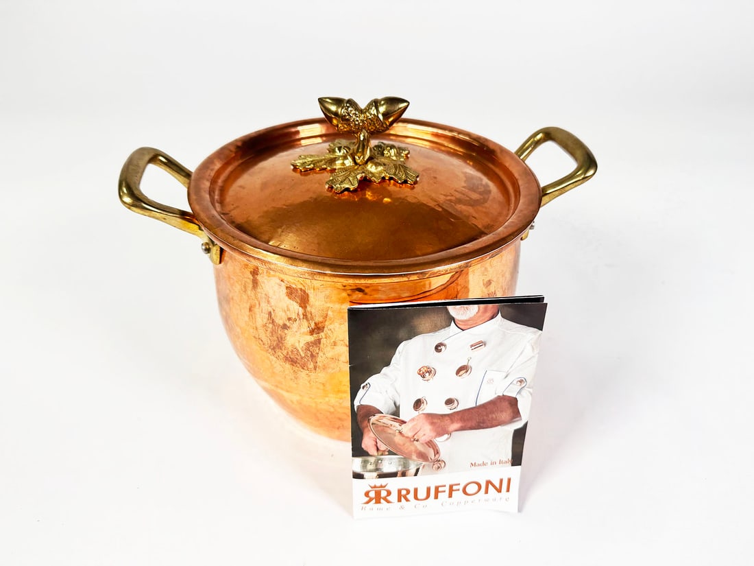 Brand new Ruffoni Historia hammered copper stockpot. (1 of 4)