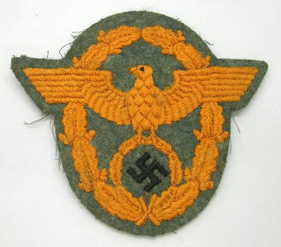 WWII GERMAN POLICE PATCH: WWII GERMAN POLICE PATCH * PATCH IS APROX. 3 1/2" WIDE * MADE OF HEAVY WOOL * GRADE 9 *
