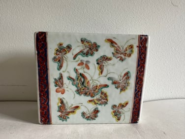 Chinese Antique Famille Rose Porcelain Paper Holder