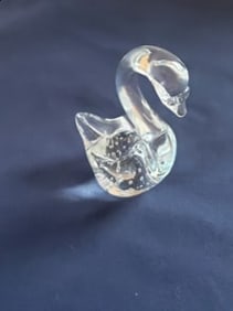 Glass Swan Figurine/Paperweight