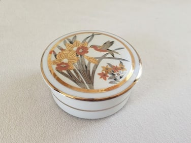 Fine China Japan Gold Accent Hummingbird Trinket Box