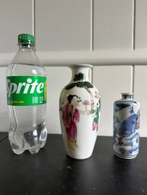 Set Of 2 Chinese Blue And White Porcelain Vases China Snuff Bottles