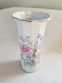 Japan China White Vase with Flowers