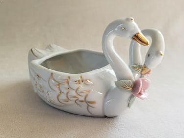 Porcelain Swans Planter/Trinket Box with (damaged) Lid