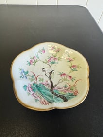 Chinese Enameled Famille Rose Porcelain Foot Plate