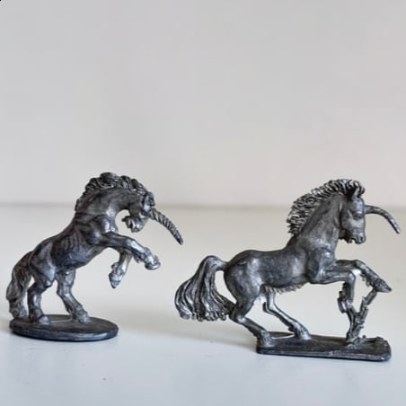 Ral Partha Unicorn Figurines Pewter Lot 2 D&D 1.5" Vintage 1979 1982 Collectible: Size: 1.5 inches/ cm. Provenance: From Trenton NJ collector. We can offer Affordable, Reliable packing and shipping to all over the world for most items, generally save 10% than UPS store or more, fee