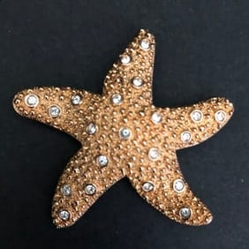 Vtg SWAROVSKI Starfish Brooch Pin Starfish Gold Tone Crystals 2" Coastal Ocean