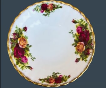 Royal Albert Old Country Roses Bone China Saucer for Tea Cup Replacement Vtg